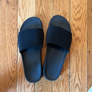 lululemon men’s slides size 10